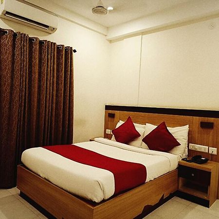 Prayana Hotels Kochi Extérieur photo