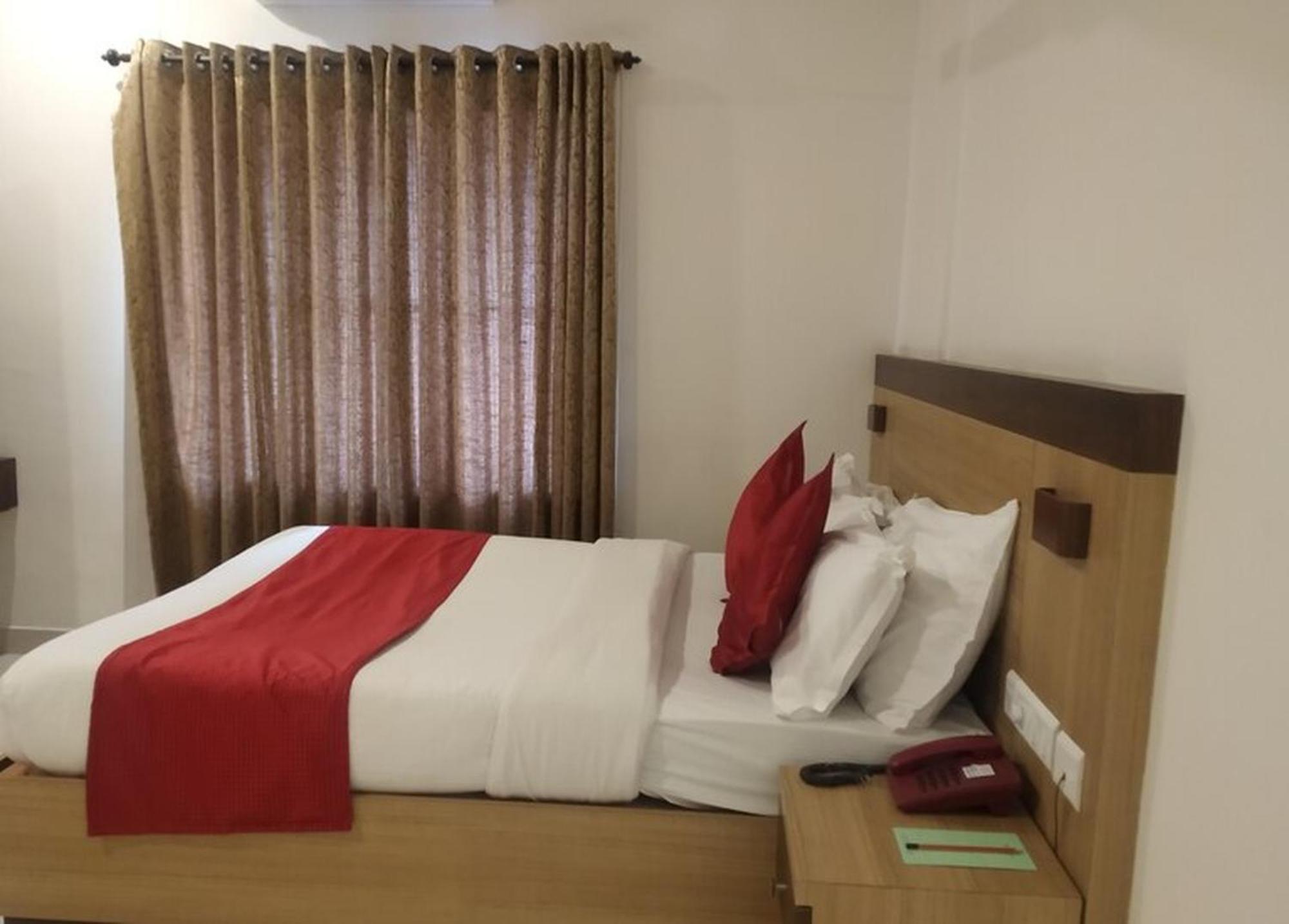 Prayana Hotels Kochi Extérieur photo