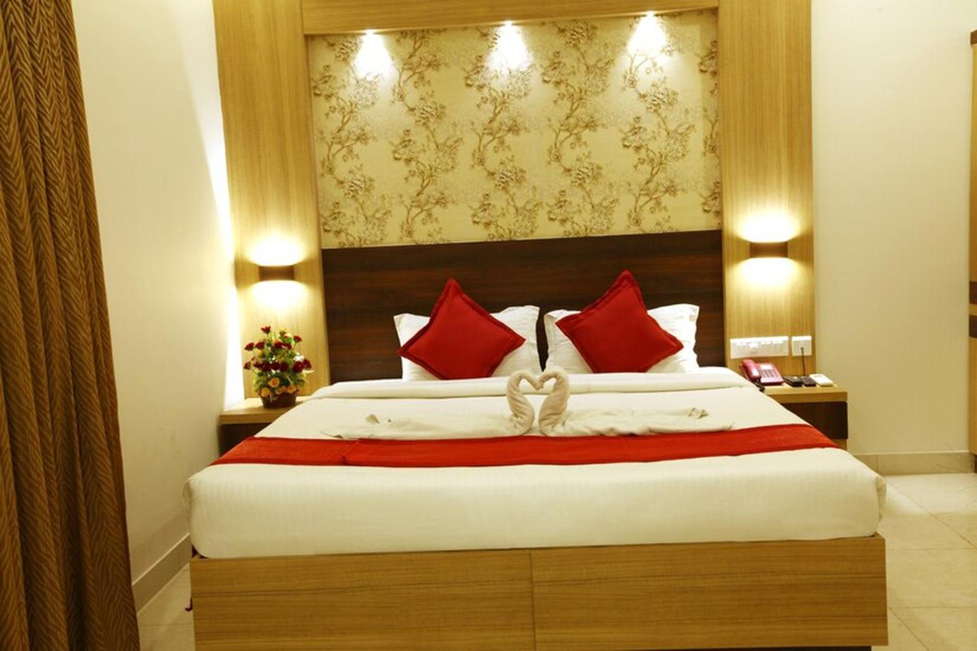 Prayana Hotels Kochi Extérieur photo