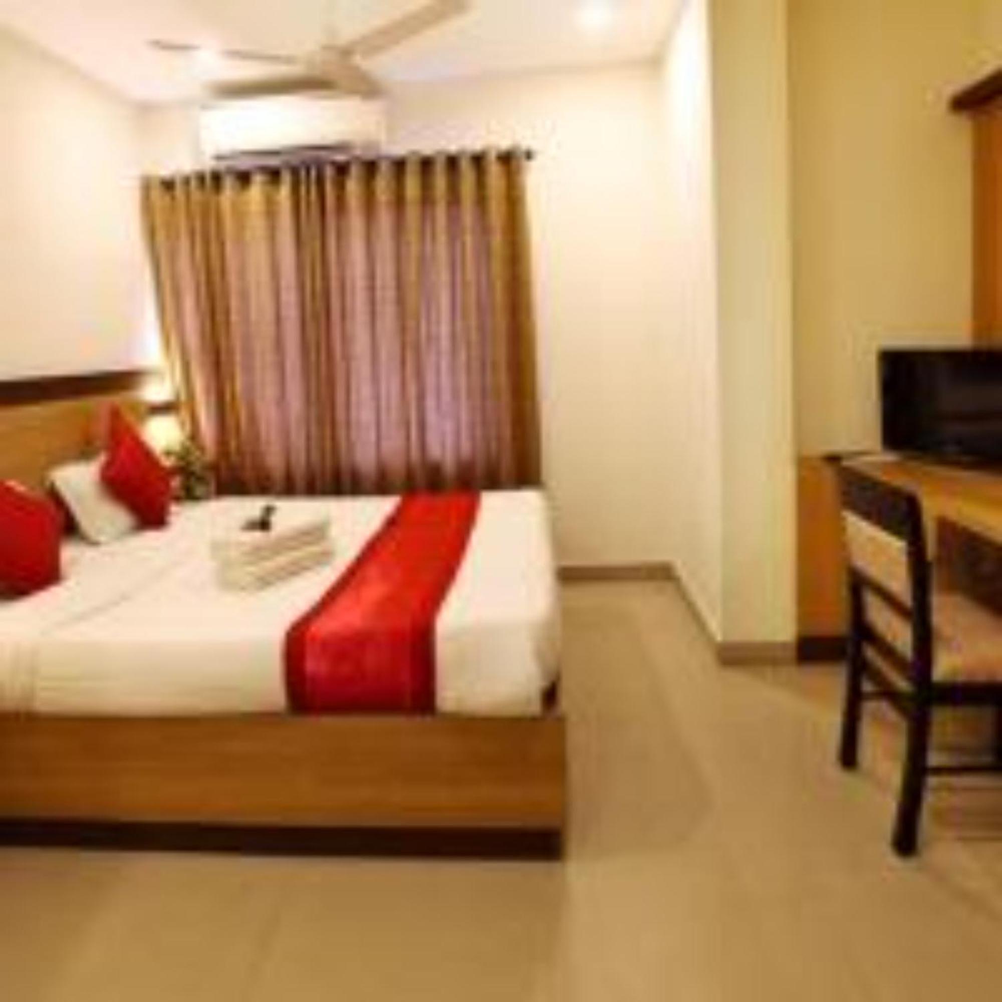 Prayana Hotels Kochi Extérieur photo