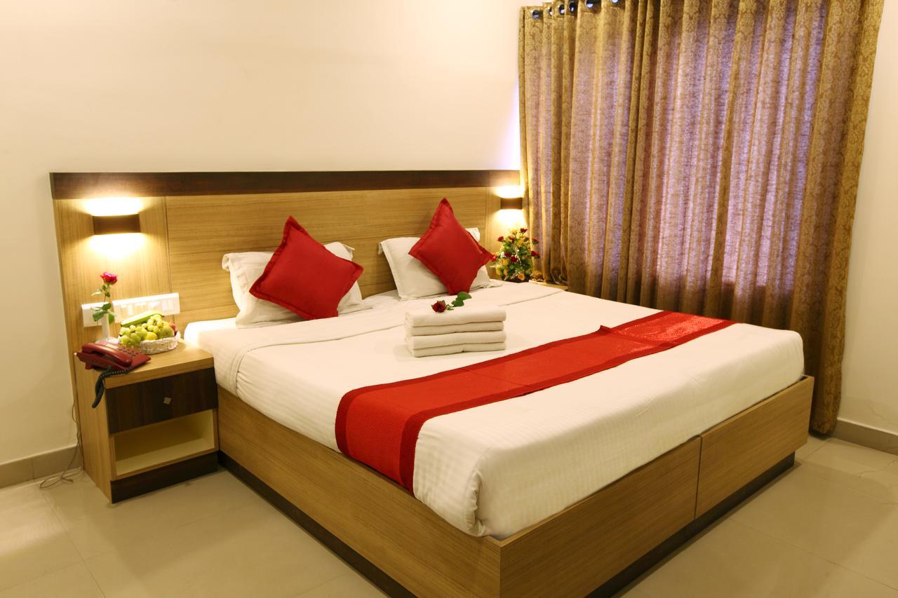 Prayana Hotels Kochi Extérieur photo