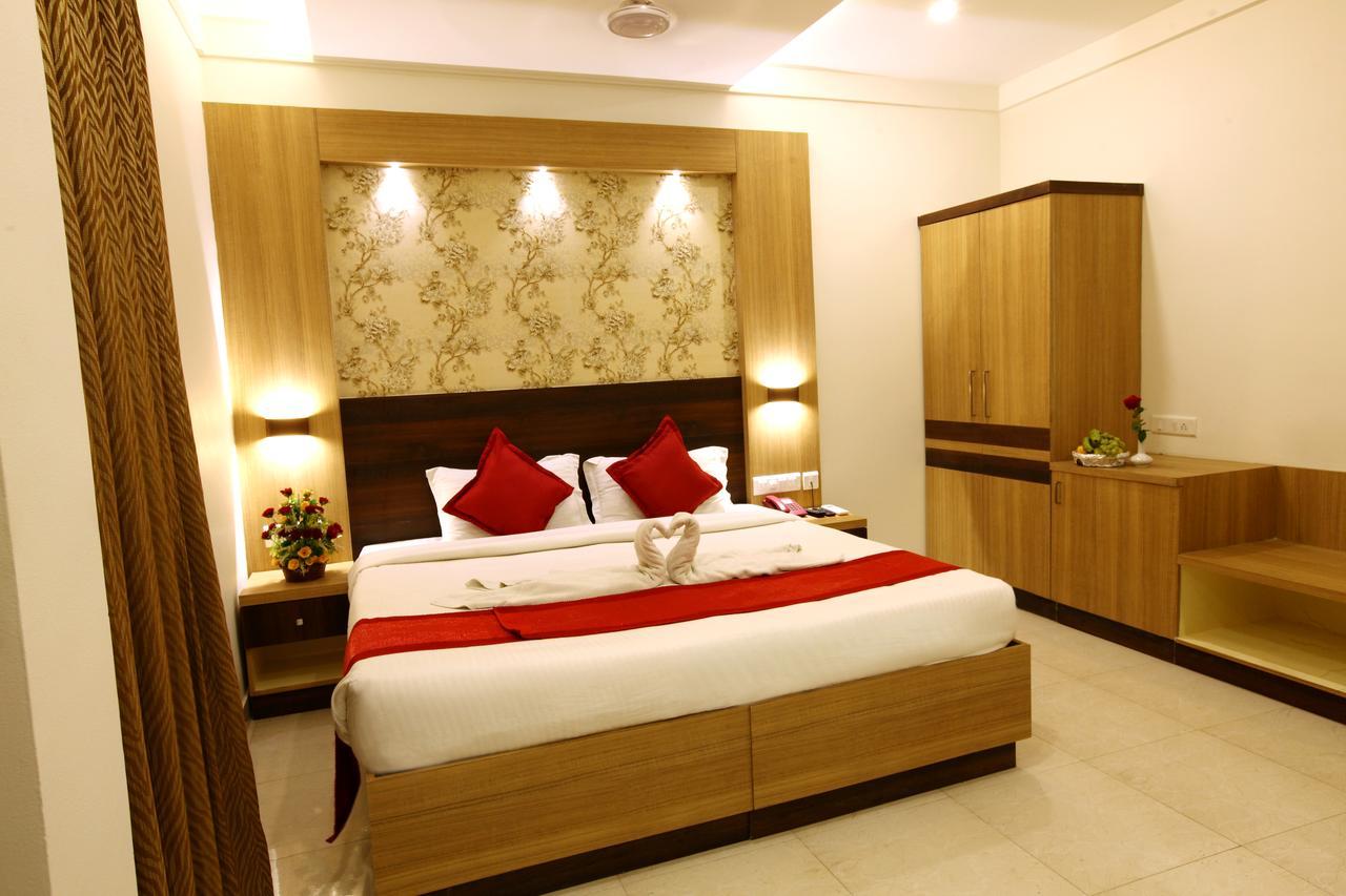 Prayana Hotels Kochi Extérieur photo