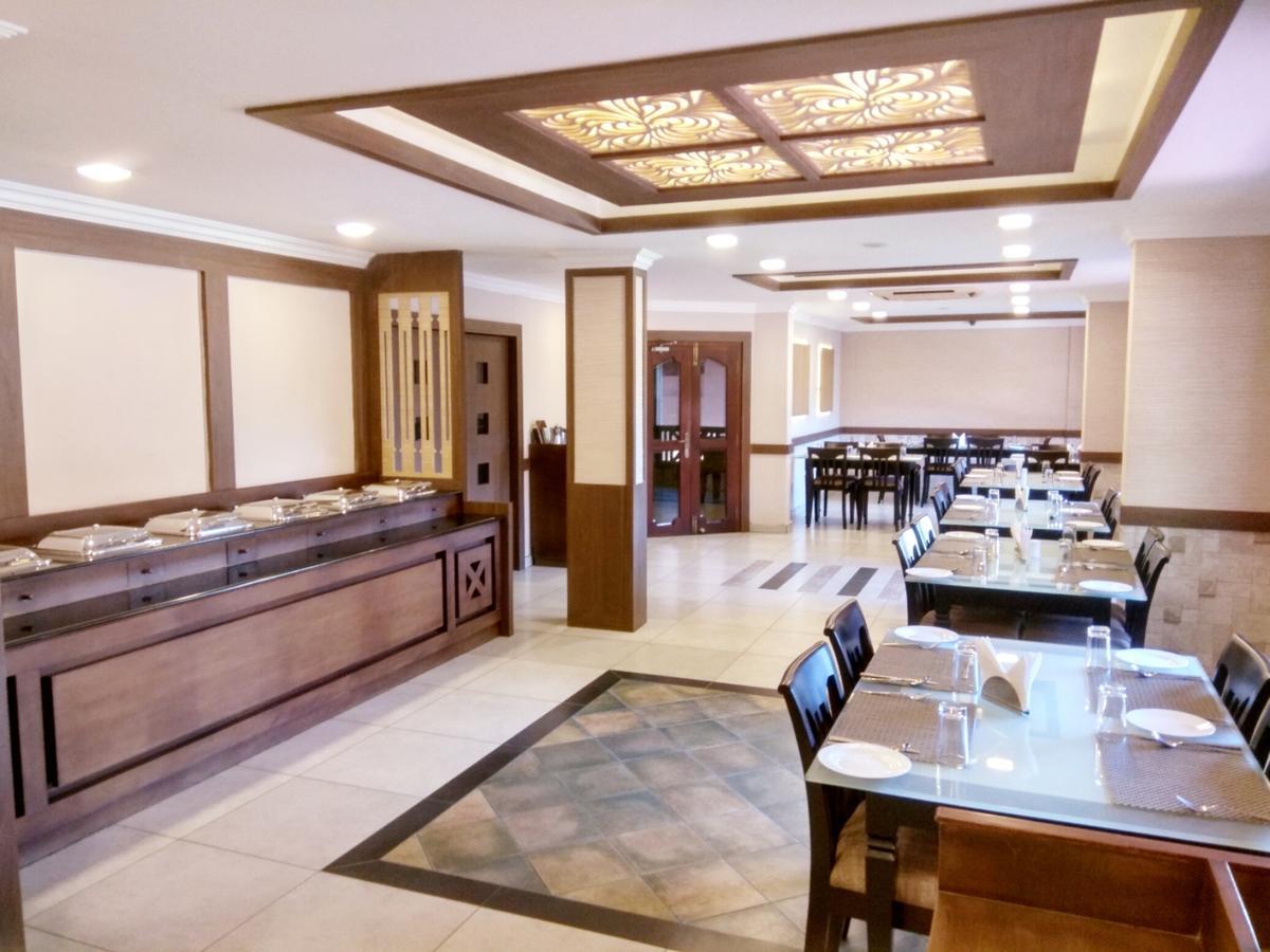 Prayana Hotels Kochi Extérieur photo